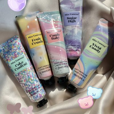 کرم مرطوب کننده دست‌طرح ویکتوریاسیکرت