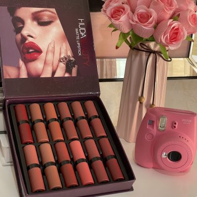 رژجامد هدی بیوتی