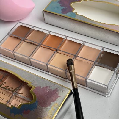 پلت کانتور، کانسیلر، کاِرکتِر Love Sleek